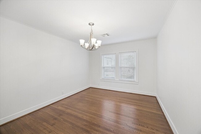 Photo - 1937 W McKinney St