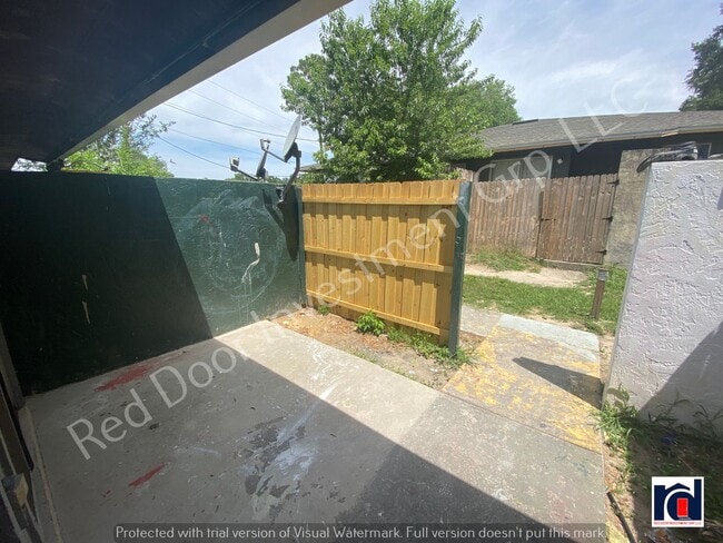 Photo - Spacious 2/2 quadplex Unit D