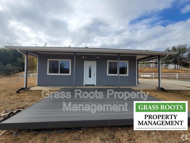 Building Photo - 3494 Rattlesnake Rd Rental