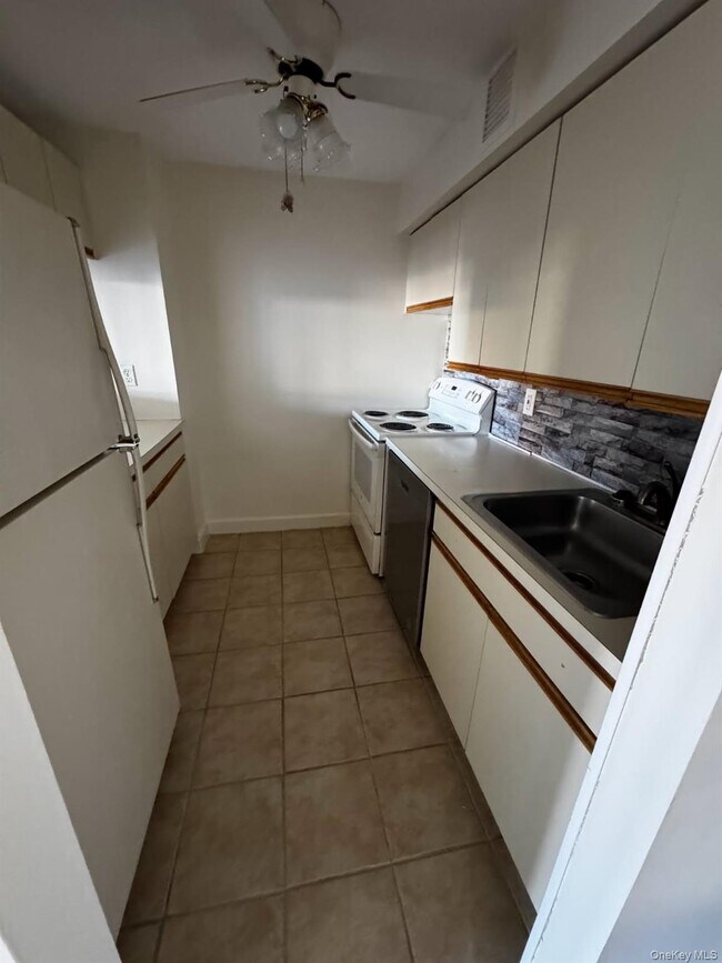 Photo - 235 W Park Ave Unit 106