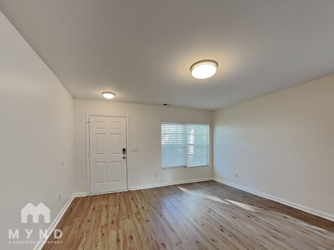 Photo - 3652 Marshlane Way