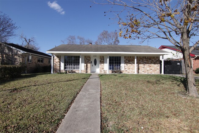 Building Photo - 11722 Sandstone St