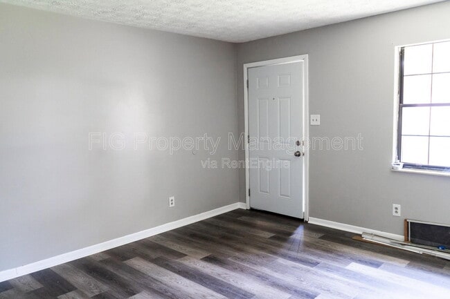 Photo - 129 Hillcrest Dr Unit 8