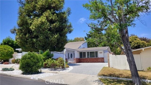 Building Photo - 1842 El Rey Rd Rental