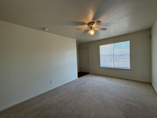 Photo - 3801 Ys Pak Ct Unidad Apt C