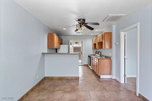 Photo - 4000 Visby Ln