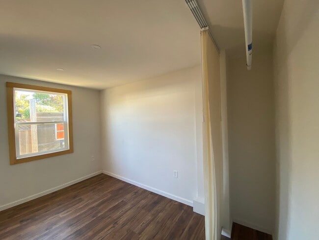 Photo - *624 40TH ST Unidad 624 40TH ST #A