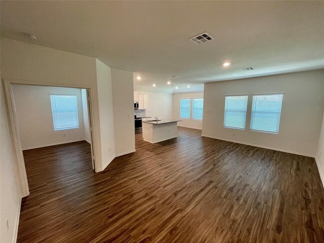 Photo - 107 Sophora Dr