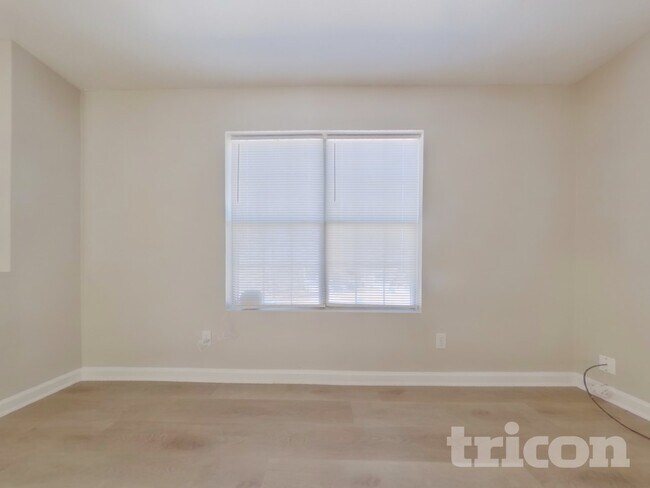 Photo - 6238 Leverett Dr