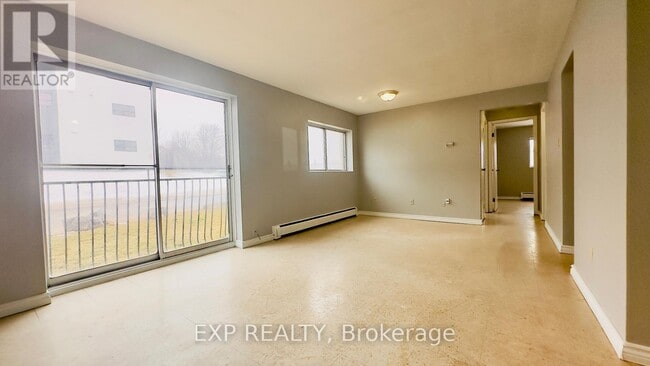 Photo - 76 Brybeck Crescent Unit 202