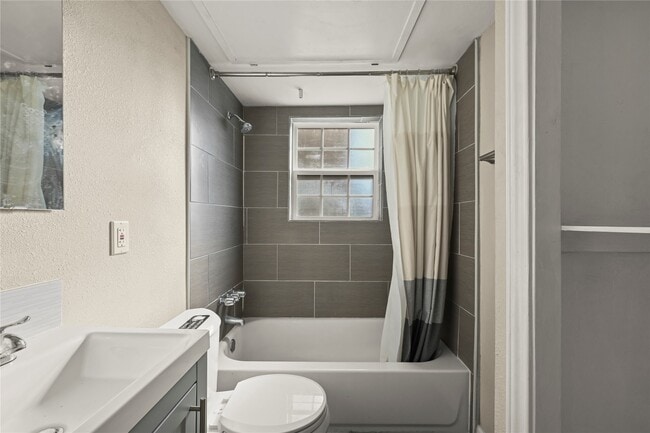 Photo - 2803 Cleburne St Unidad 2