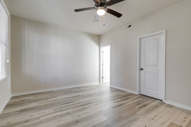 Photo - 821 N 24th St Unit #1