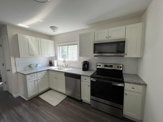 Photo - 17 Heather St