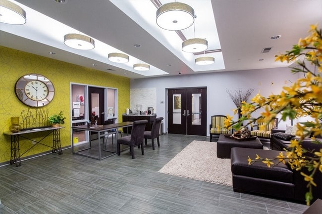 Common Area - Grant Street Station