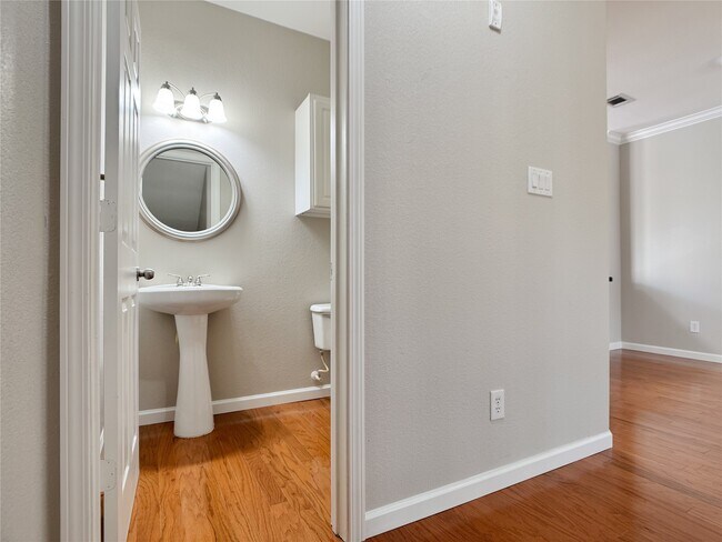Building Photo - 12707 Boheme Dr Unit 1604 Rental