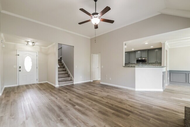 Photo - 844 Pinnacle Dr.