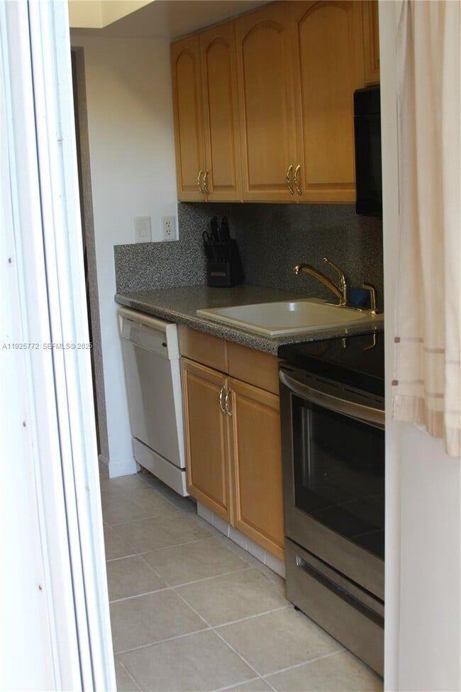 Photo - 1300 N Ocean Blvd Unit 111