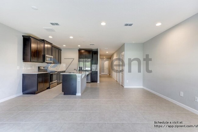 Photo - 432 Cape Honeysuckle Pl