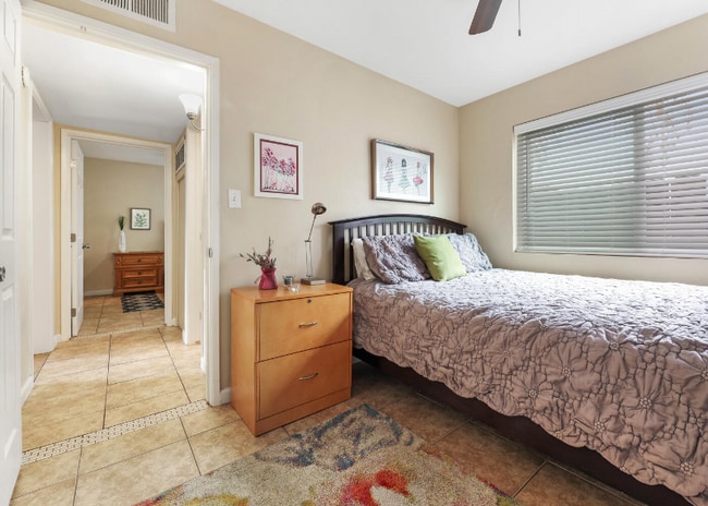 Photo - 718 N Floral St Unit 3