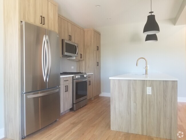 Building Photo - 2455 W Logan Blvd Unit 1 Rental
