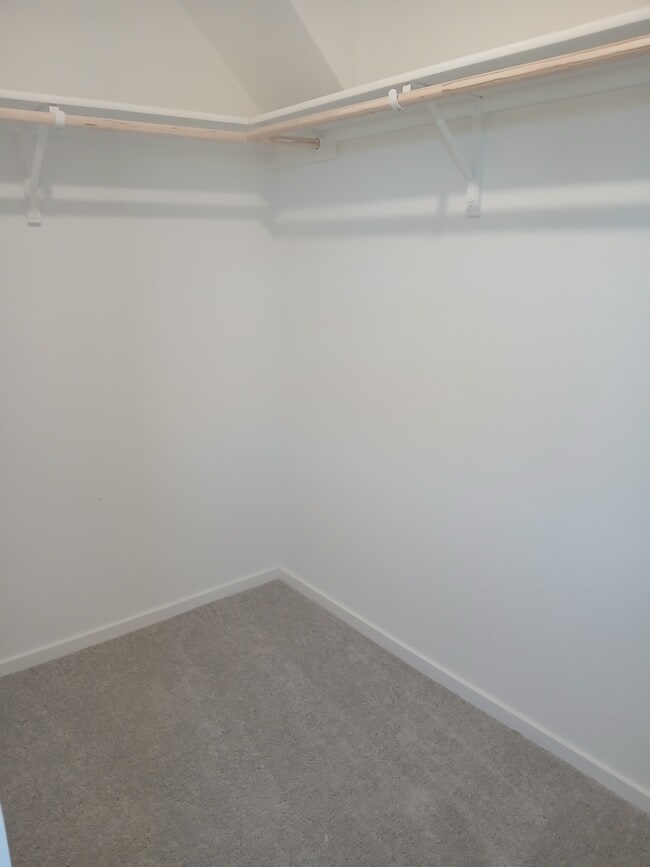 Photo - 732 Canyon Run