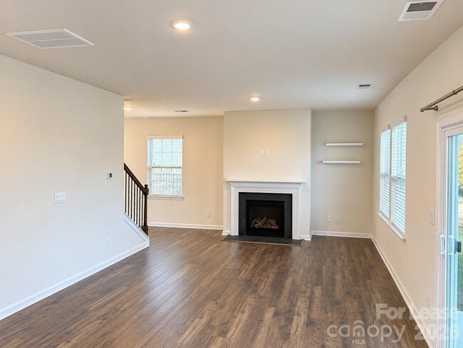 4119 Village Blvd NW