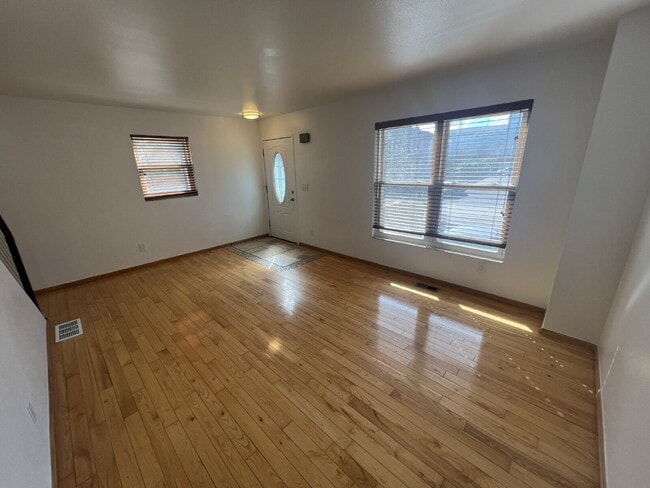 2355 W 32nd Ave