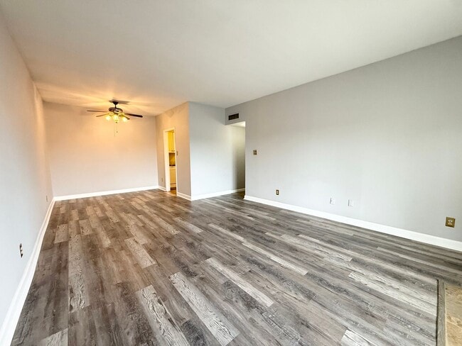 Photo - 5709 Lyons View Pike