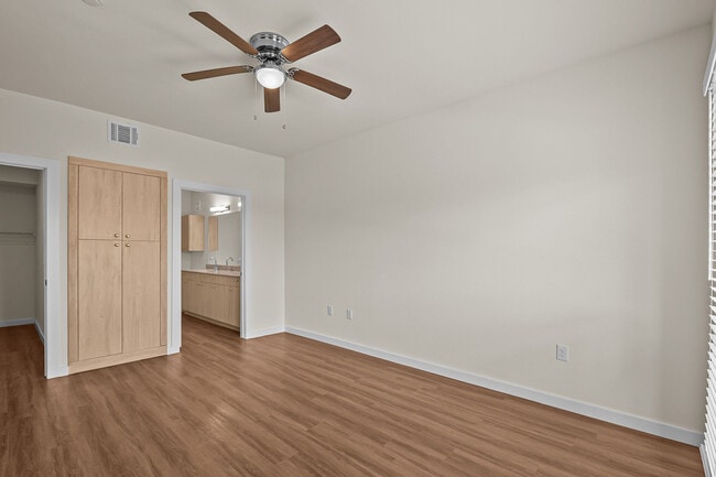 Bedroom B2