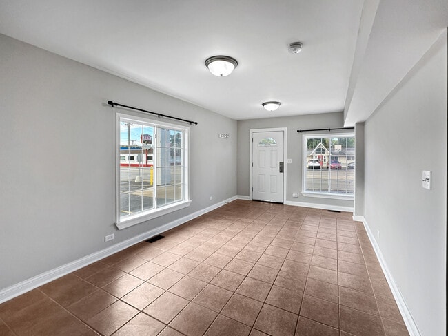 Photo - 3135 Chicago Rd