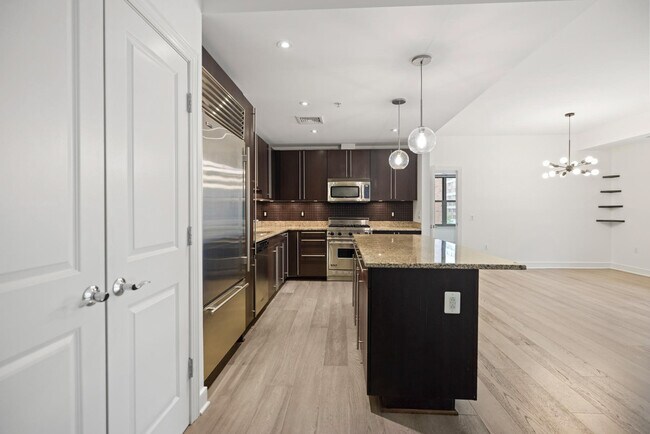 Photo - 2425 L St NW