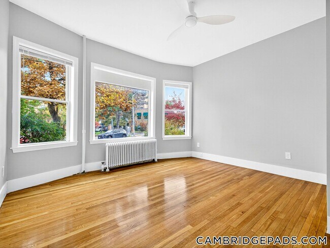 Photo - 1576 Cambridge St Unit 3F