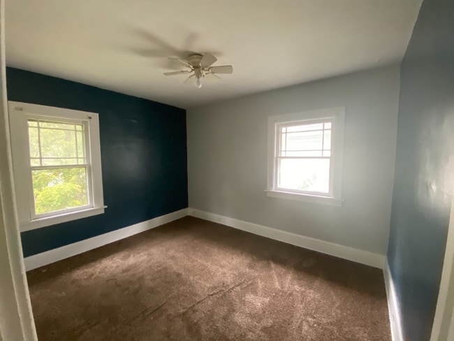 Photo - 3839 Hazelhurst Ave Unit Upper