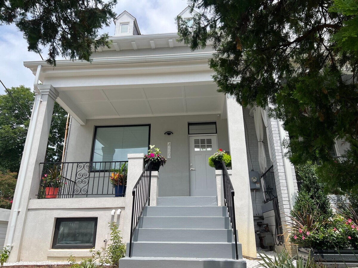 Photo - 439 Hamilton St NW Townhome
