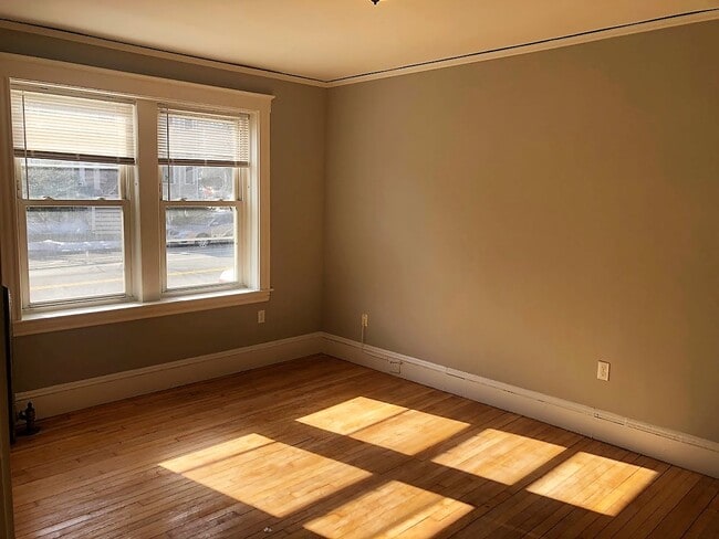 Photo - 269 Huron Ave Unit 2