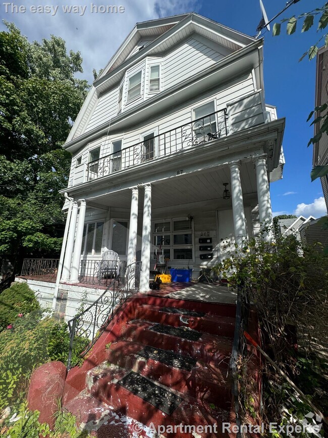 Building Photo - Somerville/Davis Square 3 Bedroom Rental