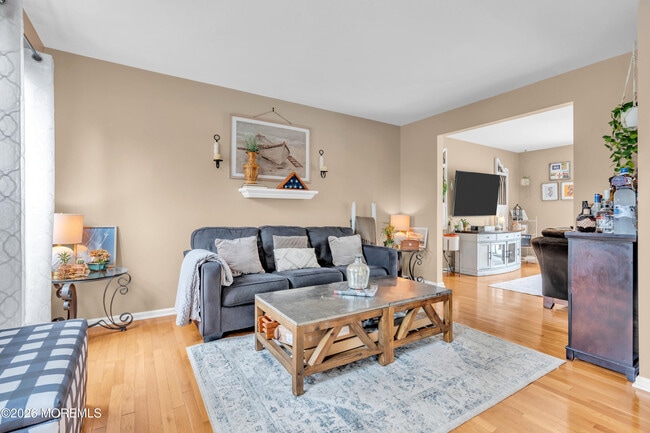 356 Leeward Rd
