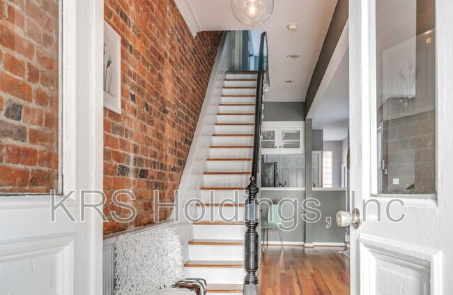 Photo - 228 N 32nd St