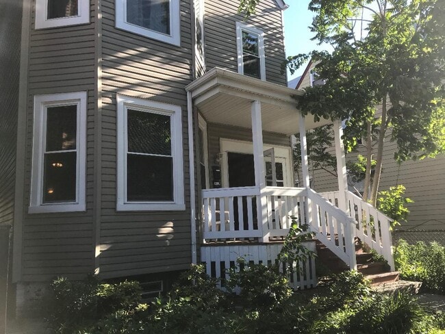 Photo - 1703 W Irving Park Rd Unidad 1