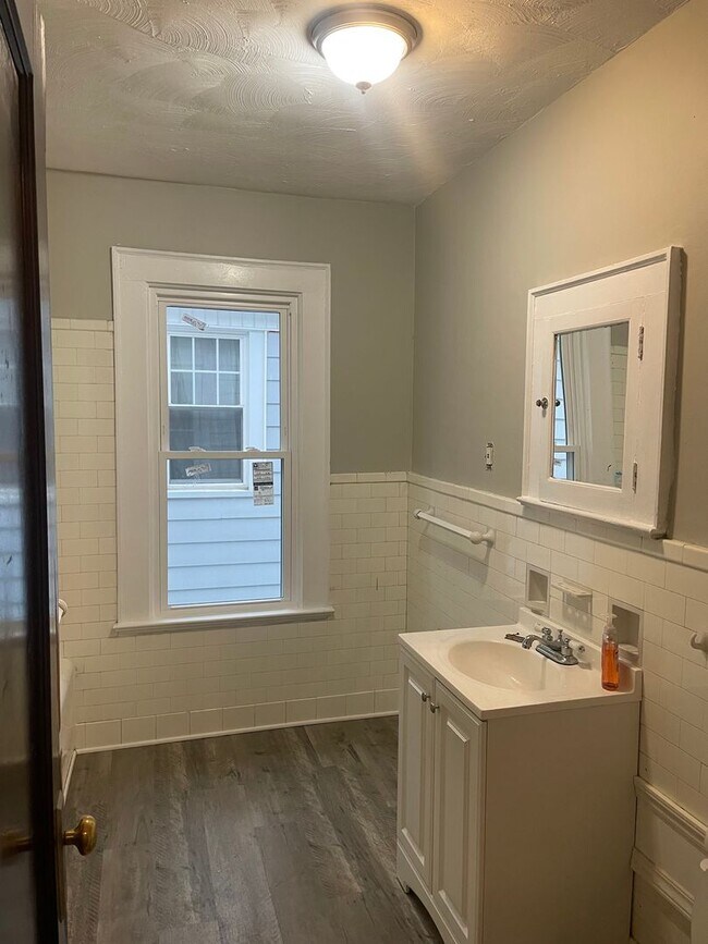 Photo - 220-222 W Genesse Park Dr Unit 222