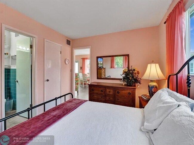 Photo - 1115 SE 14th Pl Unit 19C