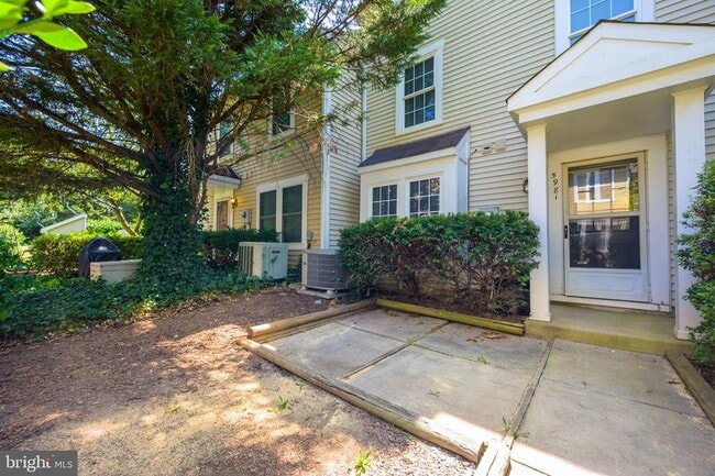 Building Photo - 5981 Havener House Way