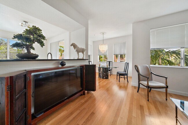 Photo - 11011 Legacy Dr Unit 306