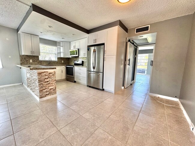 Photo - 249 Newport P Unidad 249