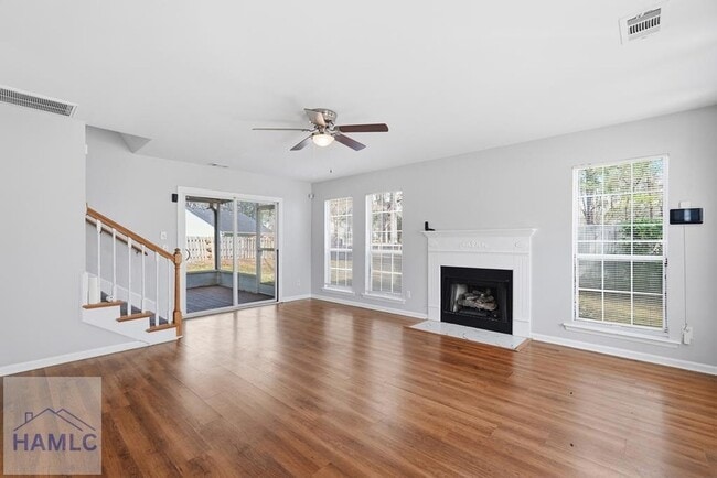 Photo - 22 Avocet Way
