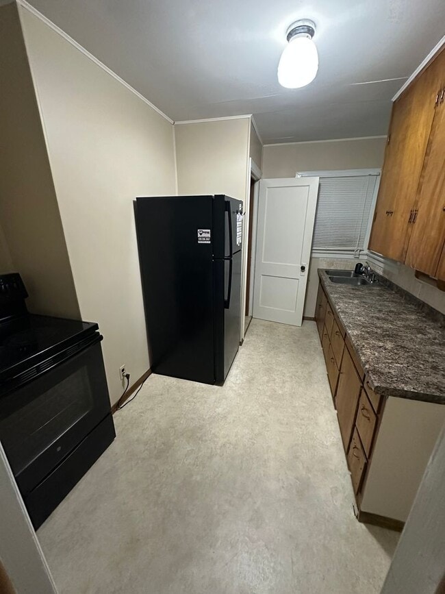 Photo - 2 Bedroom, 1 Bathroom House with Carport