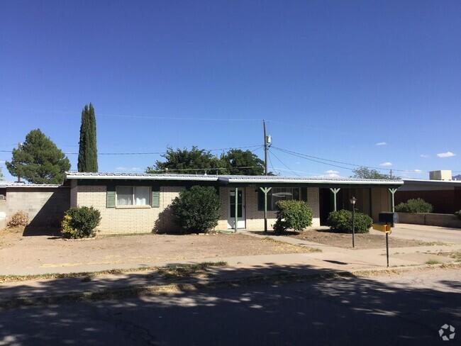 Building Photo - Newly remodeled Rental