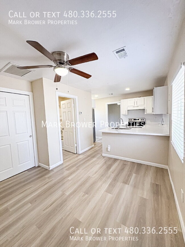 Photo - 1936 E Yale St