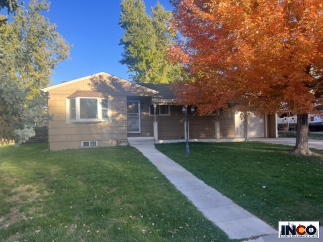 Beautiful Ranch Home in Englewood! - Beautiful Ranch Home in Englewood!