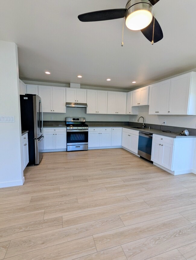 454 Birmingham Dr